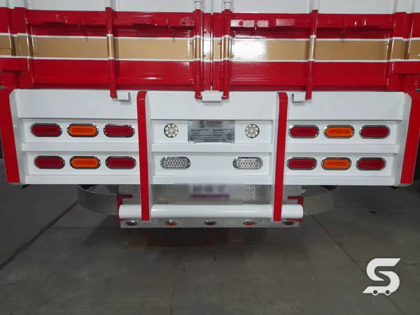 Carrocería terminada para tortón Kenworth T680 fabricada por Talleres Saucedo, Uruapan